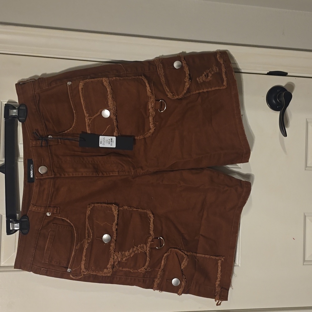 Chocolate twill cargo shorts